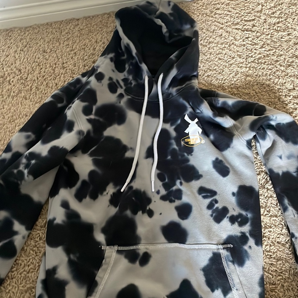 small tie dye hoodie